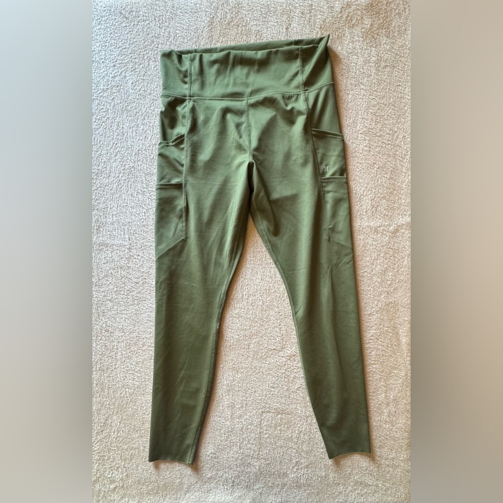Hurley Olive Activewear